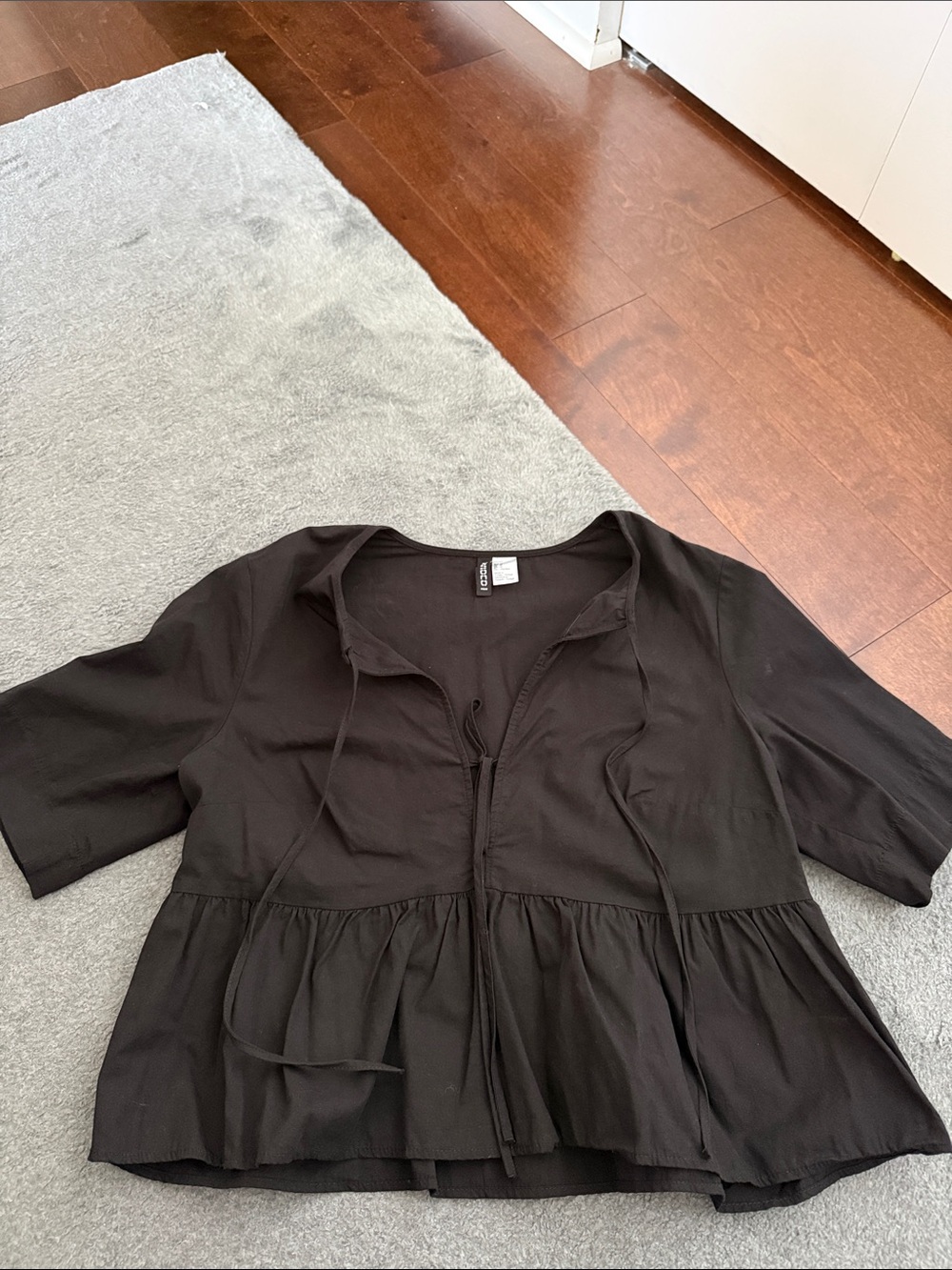 H&M Divided Black Top
